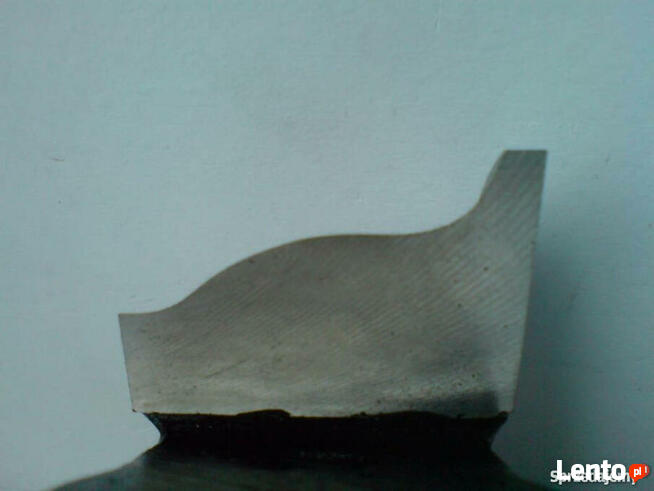 Frezy do drewna do listew przypodłogowych