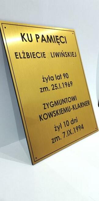 Współpraca Tabliczki Tablice pogrzebowe na grób krzyż pomnik