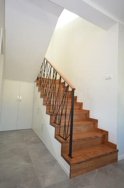 Schody drewniane loftowe