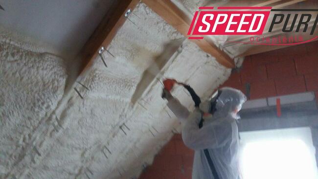 Piana PUR Ocieplanie Poddasze Wiązary Dach Strop Czarnków