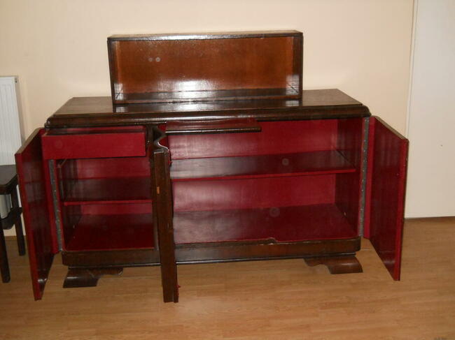 Bufet. Komoda. Kredens. Szafka. Antyk