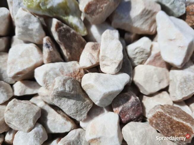 Kamień wielokolorowy BRZ 35-60 mm ogrodowy worek 20 kg