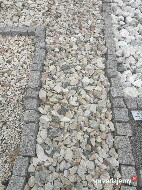 Kamień wielokolorowy BRZ 35-60 mm ogrodowy worek 20 kg