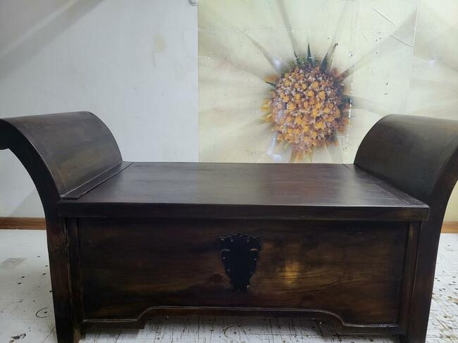 Kufer/ Siedzisko z MANGO