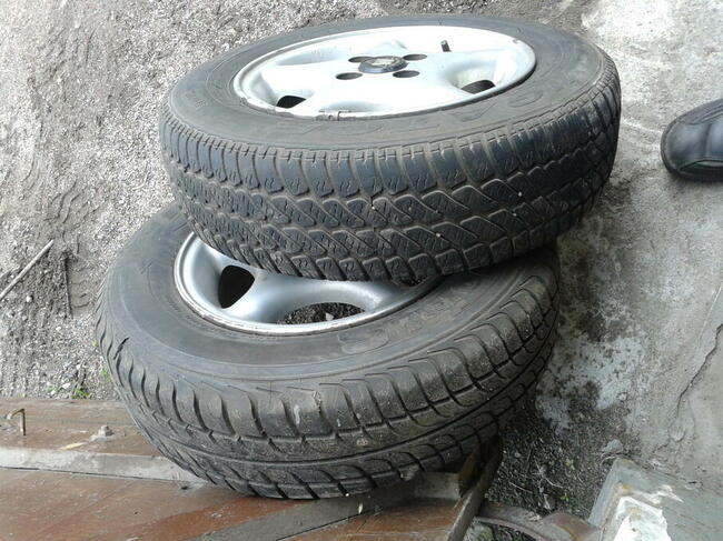 Alufelgi nie Chińskie 4x98x13 ET 38 z oponami