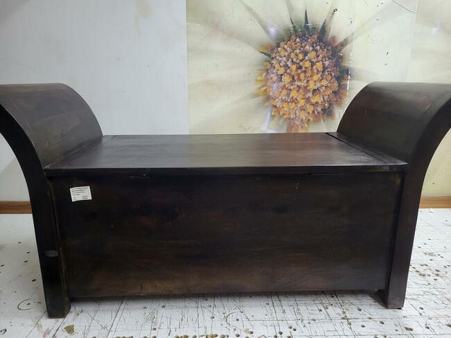 Kufer/ Siedzisko z MANGO