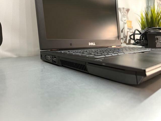 Laptop Dell z gwarancją - 14 cali, SSD, Windows 10, 4GB RAM,