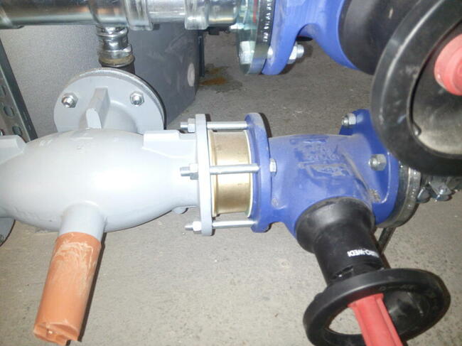 Pomocnika do hydraulika zatrudnię