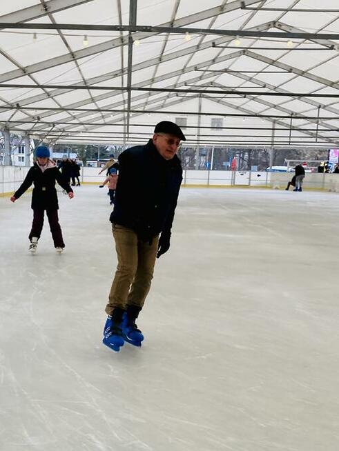 Emeryt podejmie prace