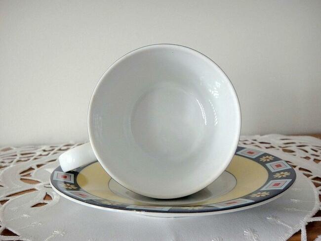 Zestaw do kawy herbaty sygnowany wytwórnią Wawel