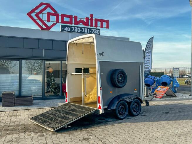 przyczepa do koni używana koniara końska koniowóz 2 konna