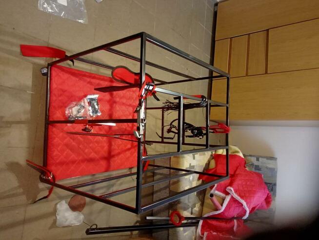 Sprzedam meble do studia BDSM