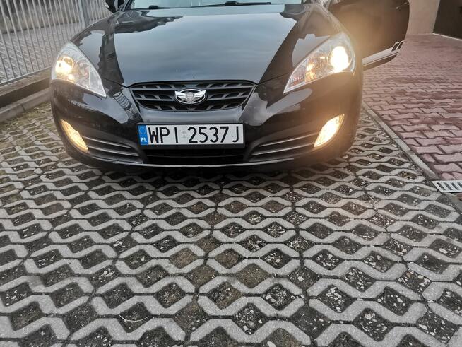 Hundai coupe Genesis