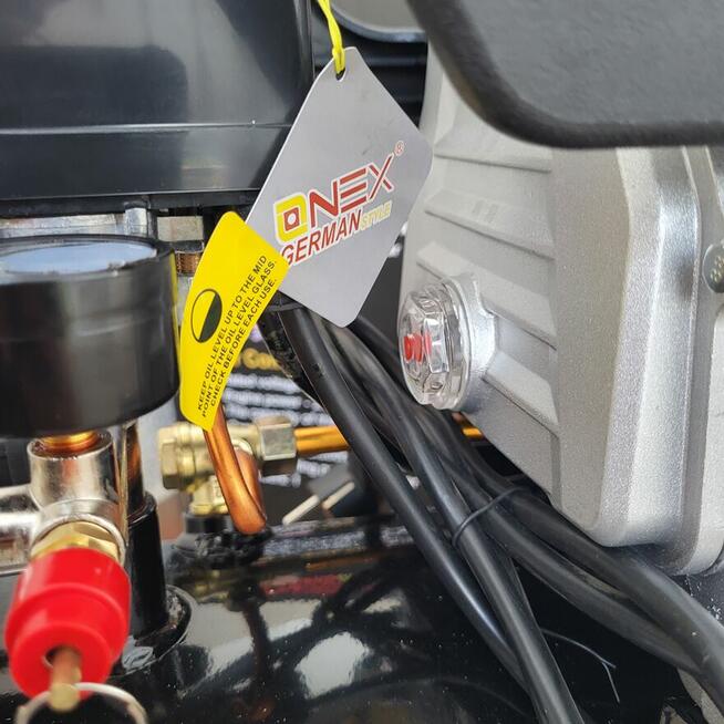 Kompresor Sprężarka 50l 8BAR 3,8KM 210L/Min 230V