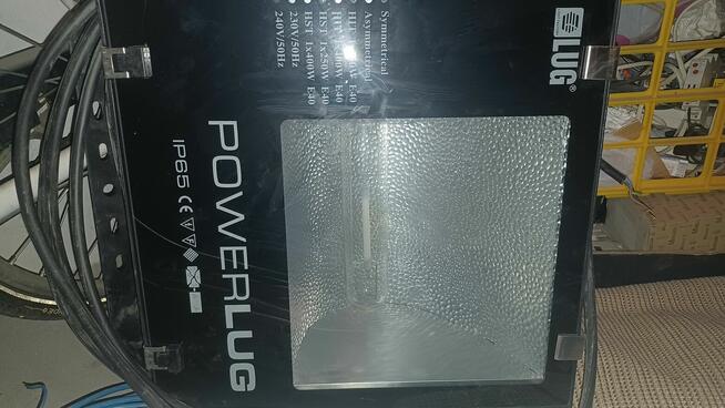 Lampa metalohalogen