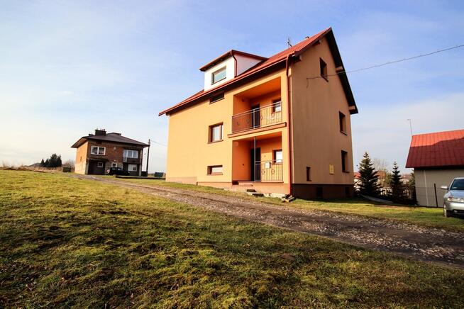 Solidny projekt, przestronne, jasne pomieszczenia