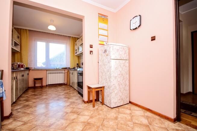 Solidny projekt, przestronne, jasne pomieszczenia