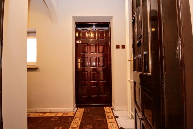 Solidny projekt, przestronne, jasne pomieszczenia