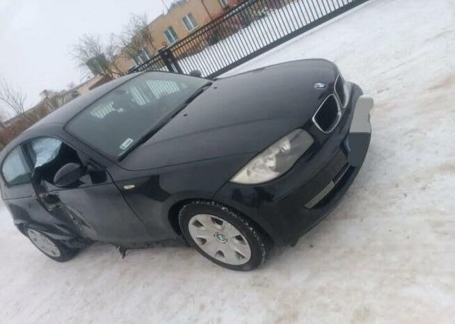 Zderzak przedni BMW 1 E81 LIFT 2007 w kolor 668 SCHWARZ 2