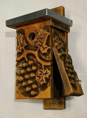 budka lęgowa, domek dla ptaków, winogrona