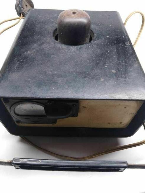 Regulator napięcia ze wskażnikiem