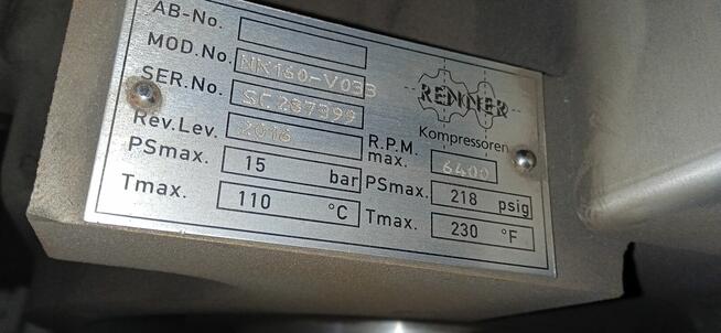 Sprężarka śrubowa RENNER RS 37 - Silnik 37 kW - 959 h