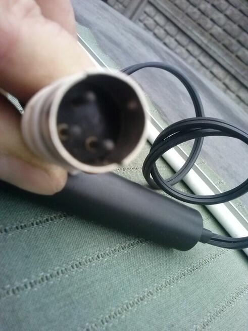 Mikrofon przewodowy, 20 zł.