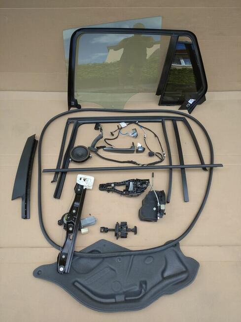 BMW 3 F30 31 LCI Lift Sport Line kratka łezka 7396854 osłona