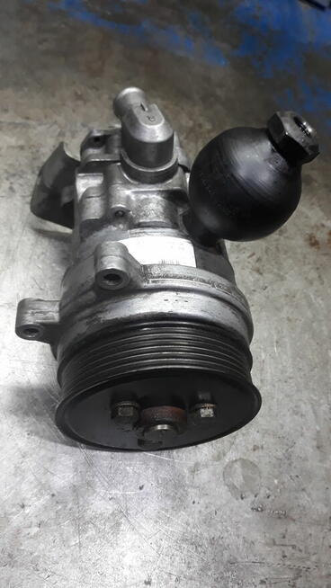 Pompa wspom. dynamic drive e60 m54 nr 761 413 blok zaworów