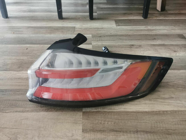 Lampa prawa zewnętrzna tylna ford edge 2018- kt4b-13404-bk