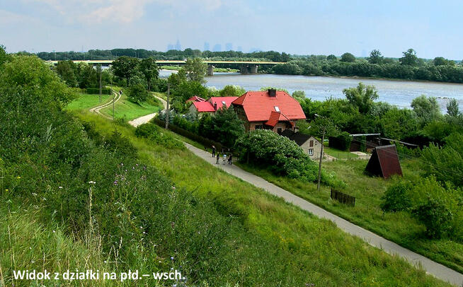 2369 m2 na wysokim brzegu Wisły z widokiem na Warszawę