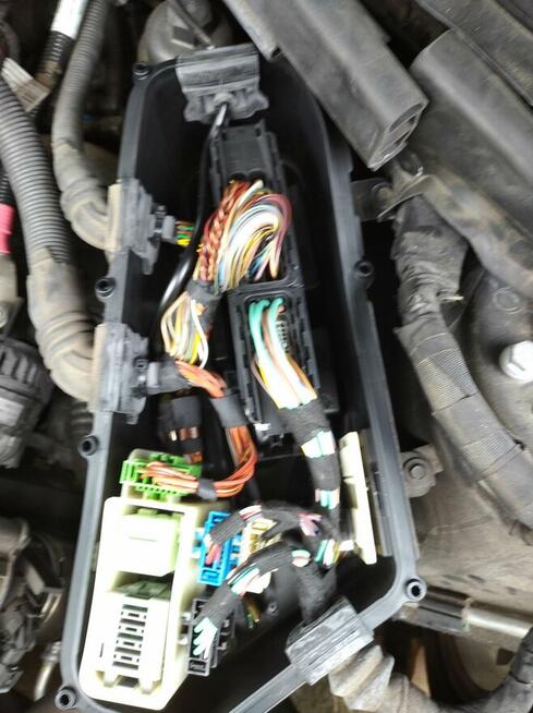 BMW 3 F30 31 LCI Lift Sport Line kratka łezka 7396854 osłona