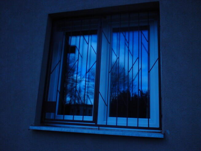 Ślusarstwo, awaryjne otwieranie, montaż drzwi zamków i krat.