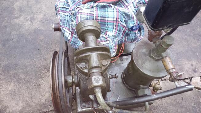 Sprzedam sprężarkę tłokową