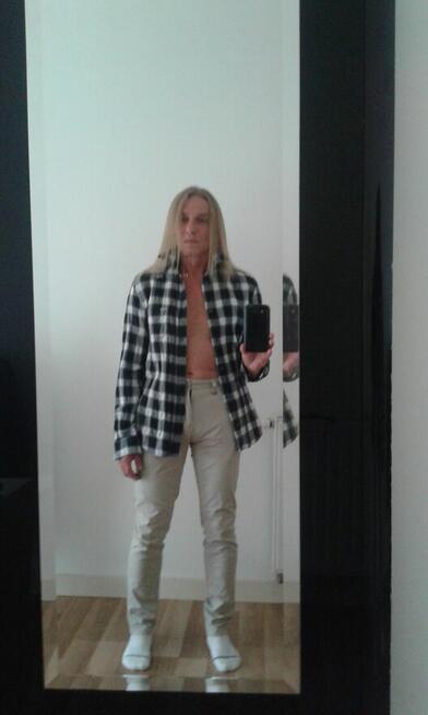 SZUKAM MIŁEJ PRZYJACIÓŁKI