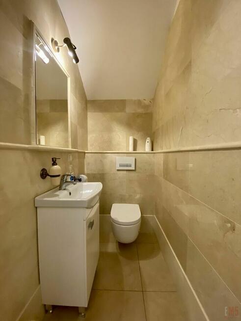 Dom Warszawa Bielany (Młociny), Dankowicka