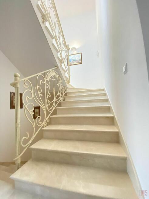 Dom Warszawa Bielany (Młociny), Dankowicka