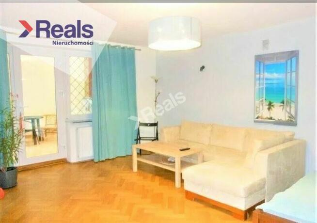 Hostel, dwa budynki, 17 pokoi, całość wynajęta