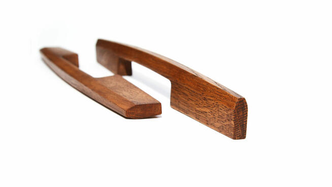 Elegancki meblowy uchwyt z drewna U-0916