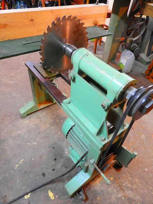 Maszyna wielofunkcyjna do obróbki drewna