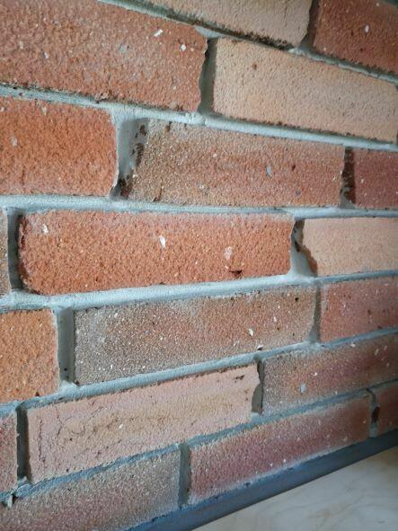 Płytki z środka cegły poddane gradacji