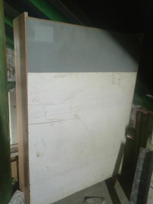 Biblioteczka PRL w bardzo dobrym stanie.