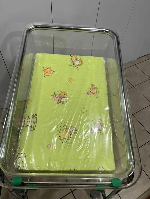 Łóżeczko szpitalne noworodkowe