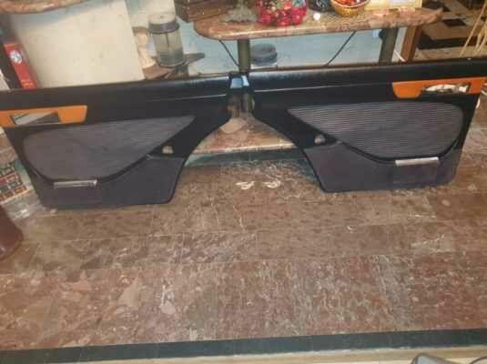 Konsola z boczkami drzwi do Mercedesa 126 s klasa