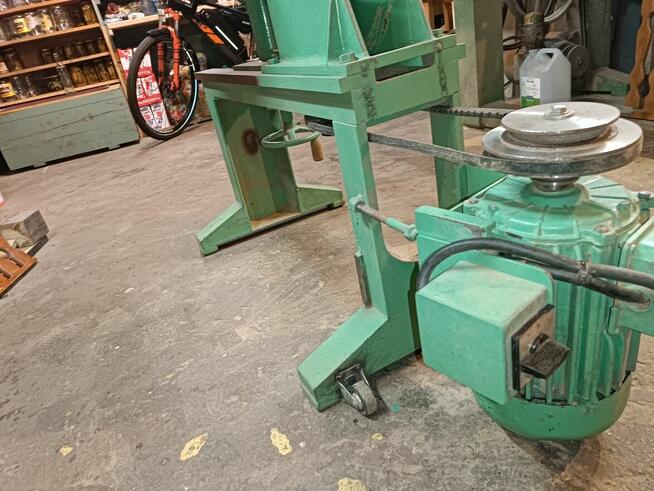 Maszyna wielofunkcyjna do obróbki drewna