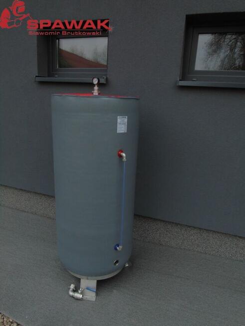 Hydrofor nierdzewny 300 L z nierdzewnym osprzętem, ocieplony