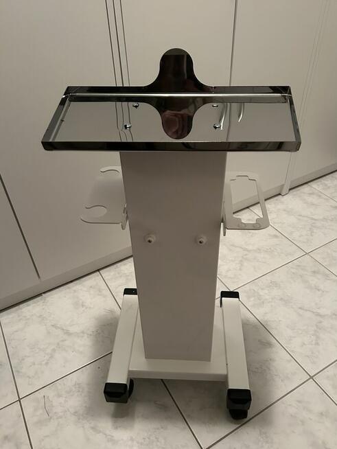 Wielofunkcyjny kombajn kosmetyczny Hebe + stolik gratis