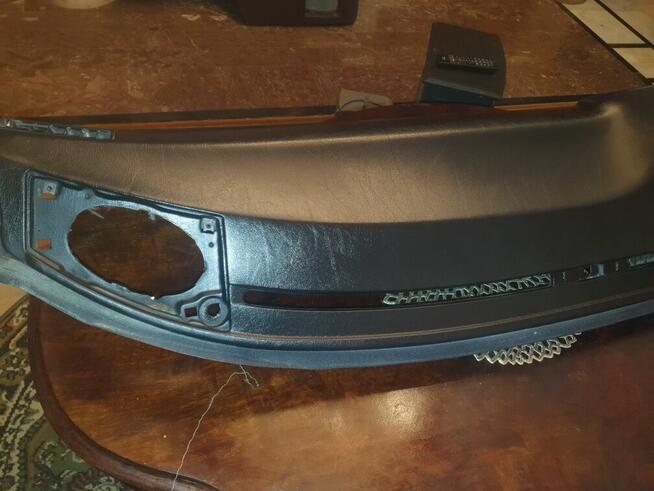 Konsola z boczkami drzwi do Mercedesa 126 s klasa