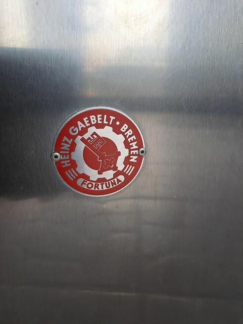 Automat do bitej śmietany niemieckiej prod. Fortuna.