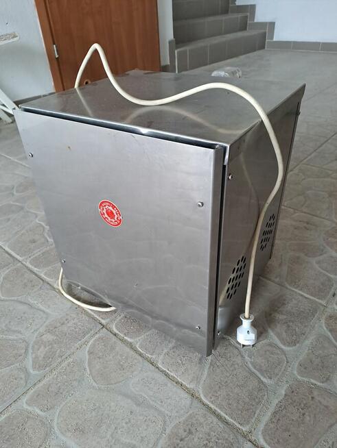 Automat do bitej śmietany niemieckiej prod. Fortuna.